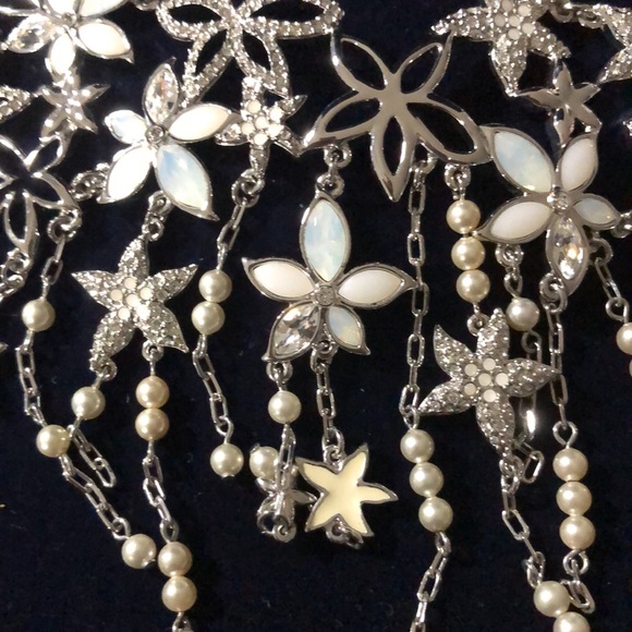 Swarovski necklace with the original box. - Picture 5 of 6